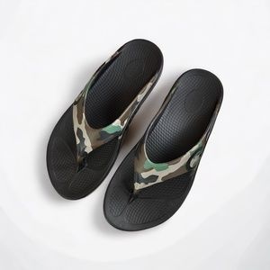 Oofos Oorginal Woodland Camo Mens Thong Sandals Size 13